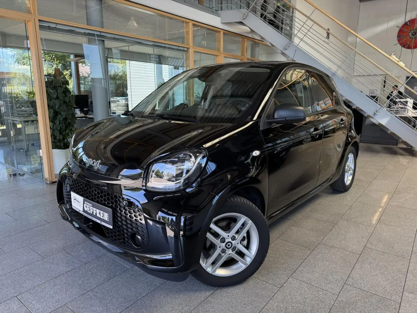 smart forFour smart  electric drive EQ, Tempomat! Klima Schwarz - 1