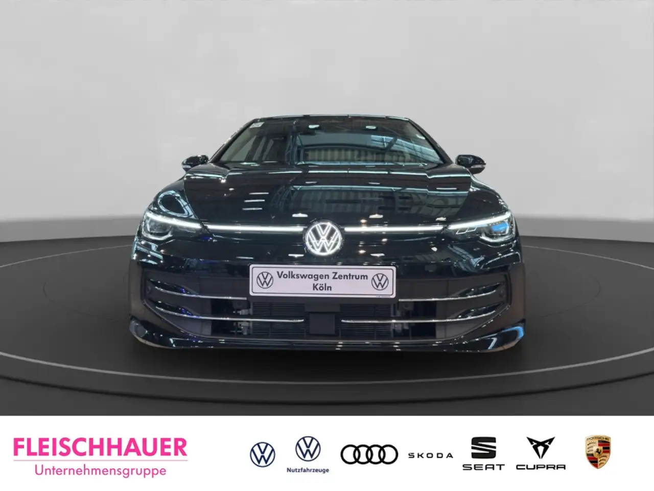 Volkswagen Golf Style 1.5 eTSI DSG KAMERA KEYLESS ACC APP-CONNECT 2