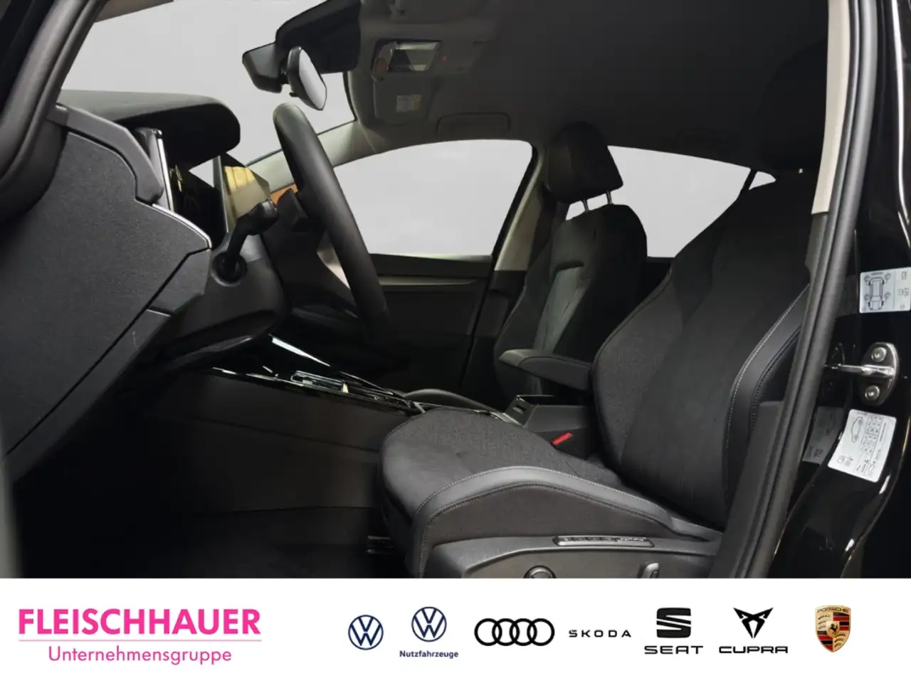Volkswagen Golf Style 1.5 eTSI DSG KAMERA KEYLESS ACC APP-CONNECT 8