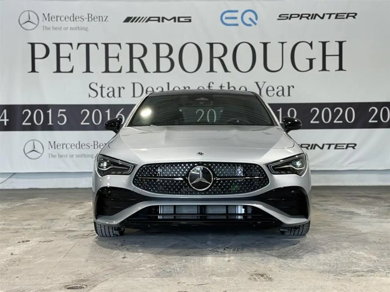 Mercedes-Benz CLA снимка Mercedes-Benz CLA