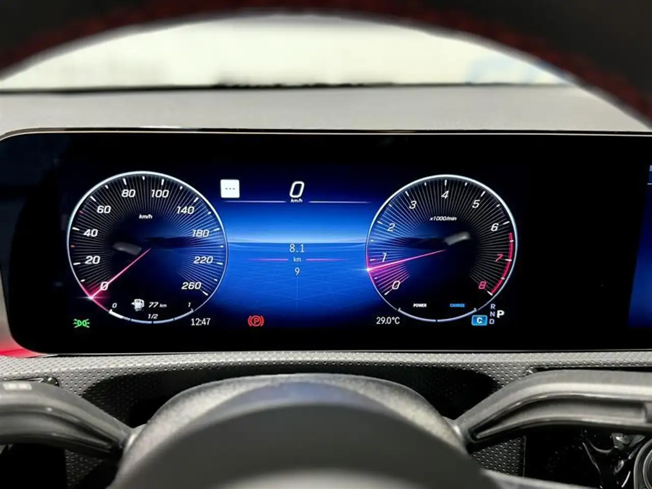 Mercedes-Benz CLA снимка Mercedes-Benz CLA