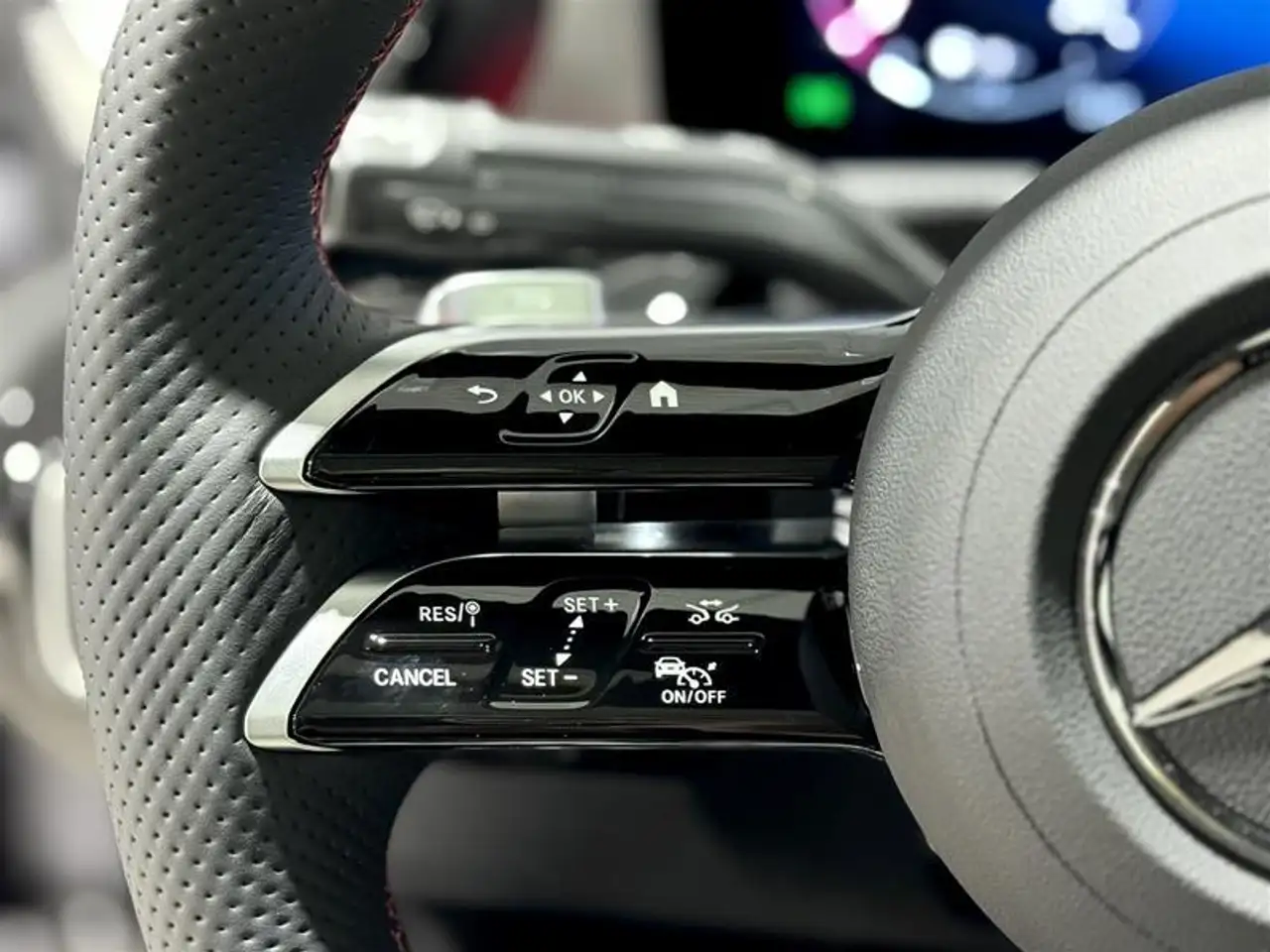 Mercedes-Benz CLA снимка Mercedes-Benz CLA