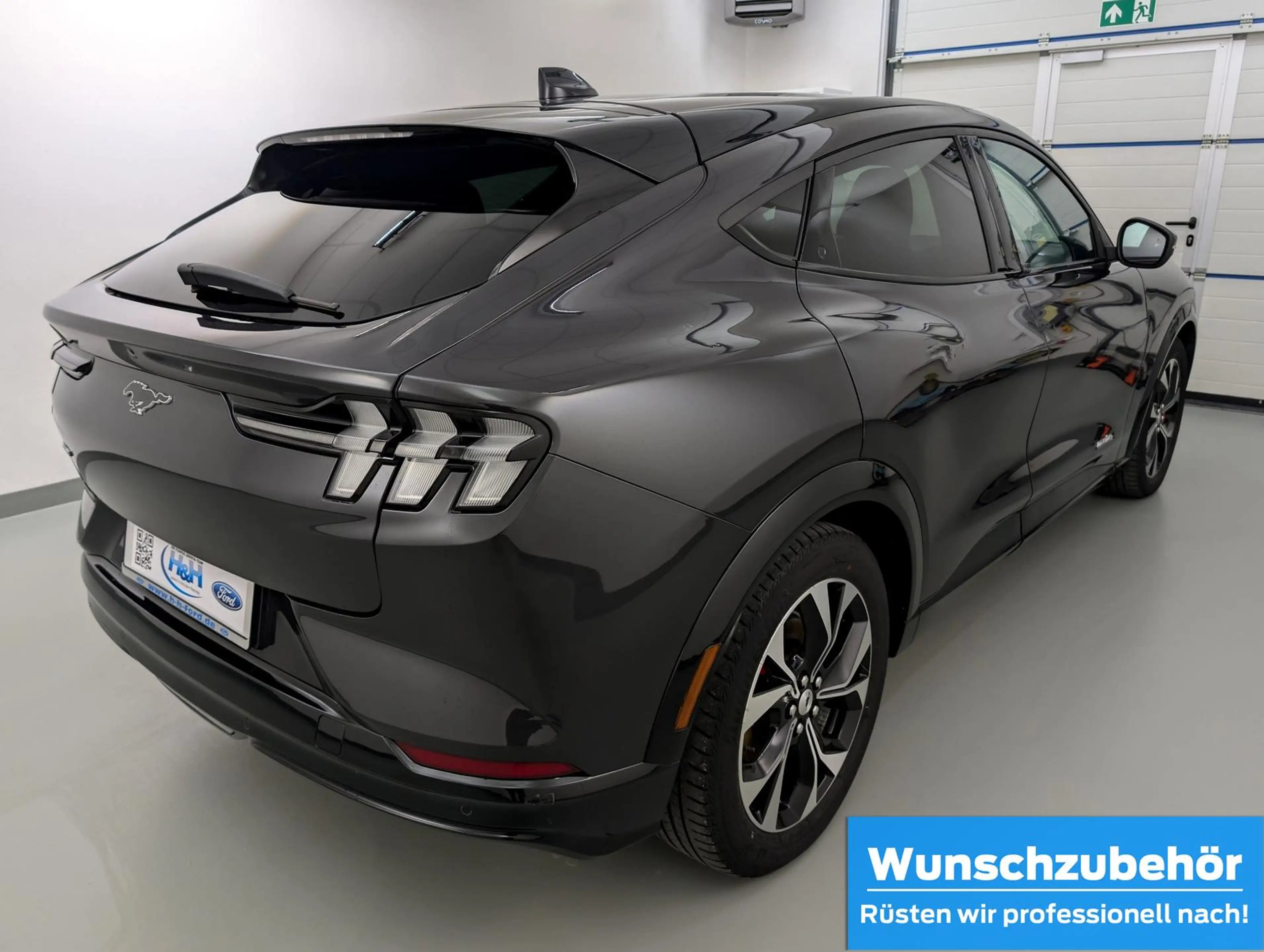 Ford Mustang Mach-E Premium AWD 99kWh ACC+Matrix-LED — photo 4