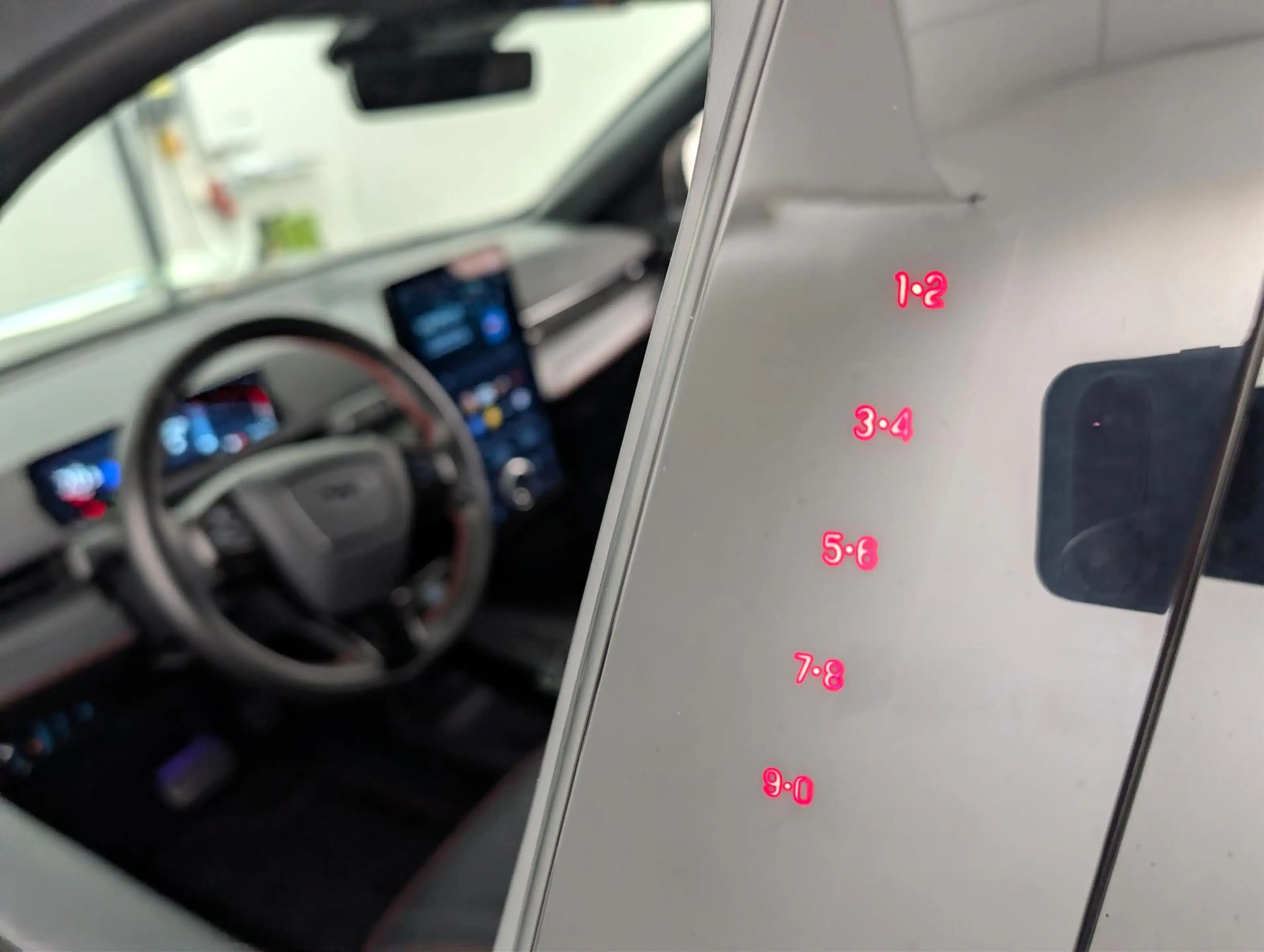 Ford Mustang Mach-E Premium AWD 99kWh ACC+Matrix-LED — photo 11