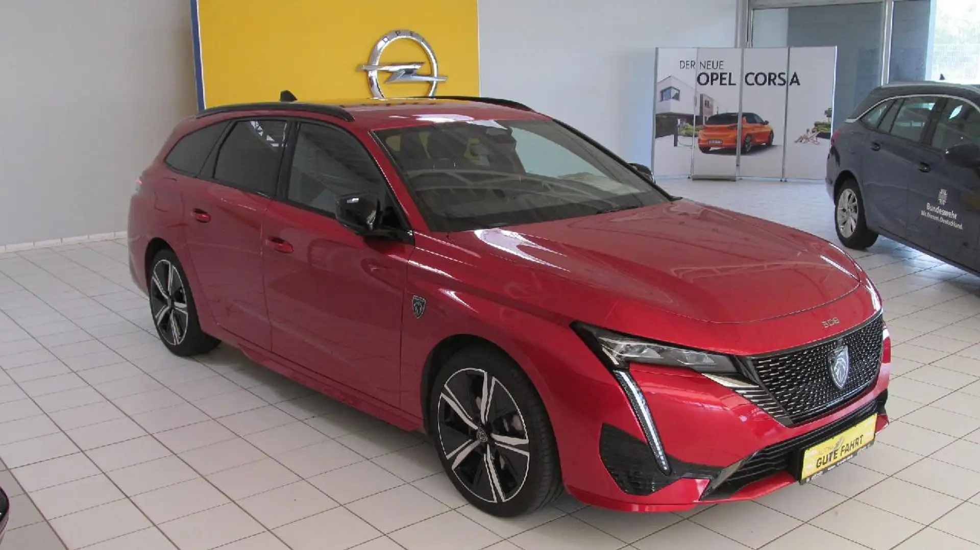 Peugeot 308 SW GT Focal - Alcantara - Matrix Rot - 2