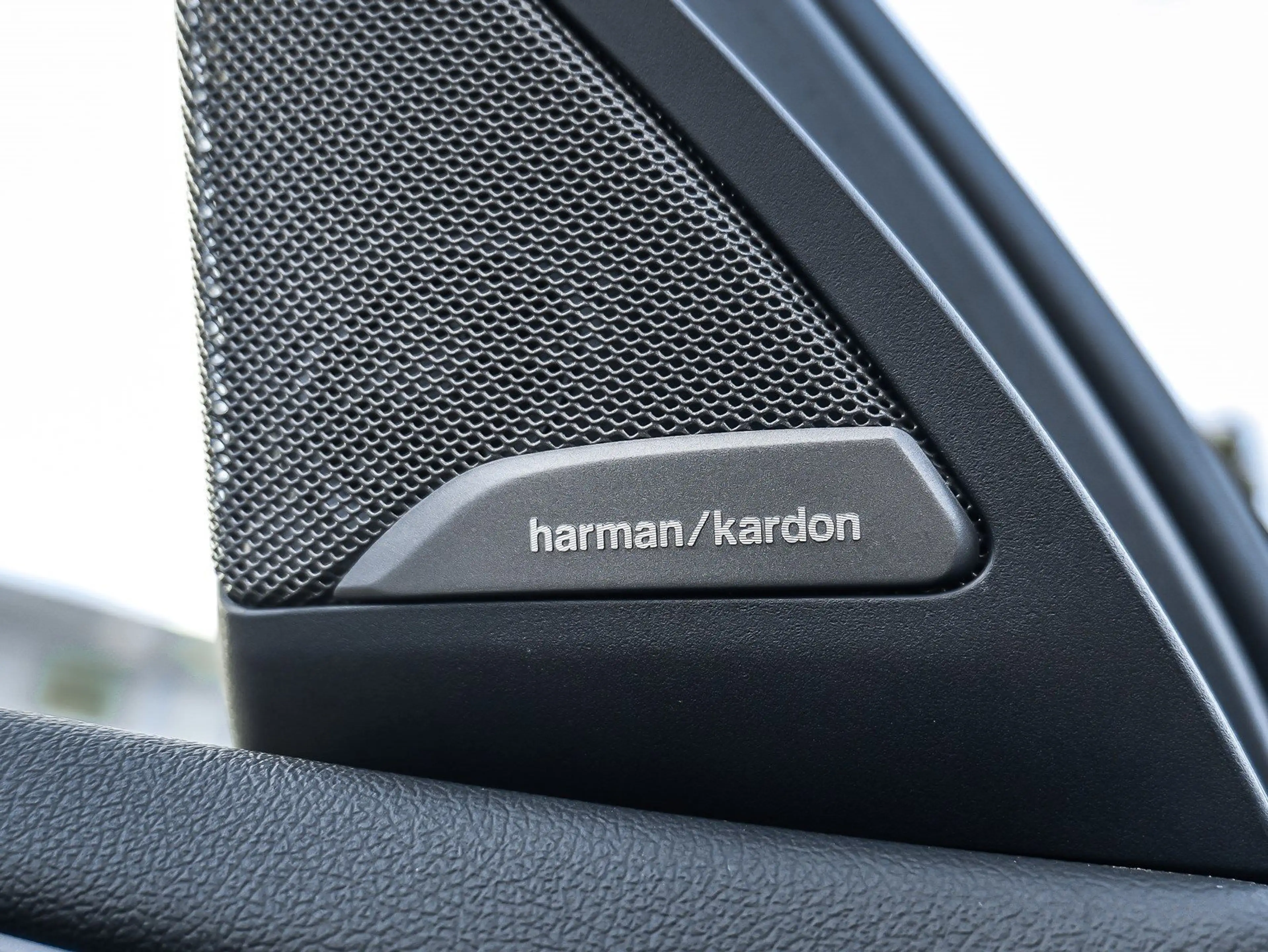 BMW X4 xDrive20i M Sport HUD PANO ACC RFK NAVI LED — photo 14