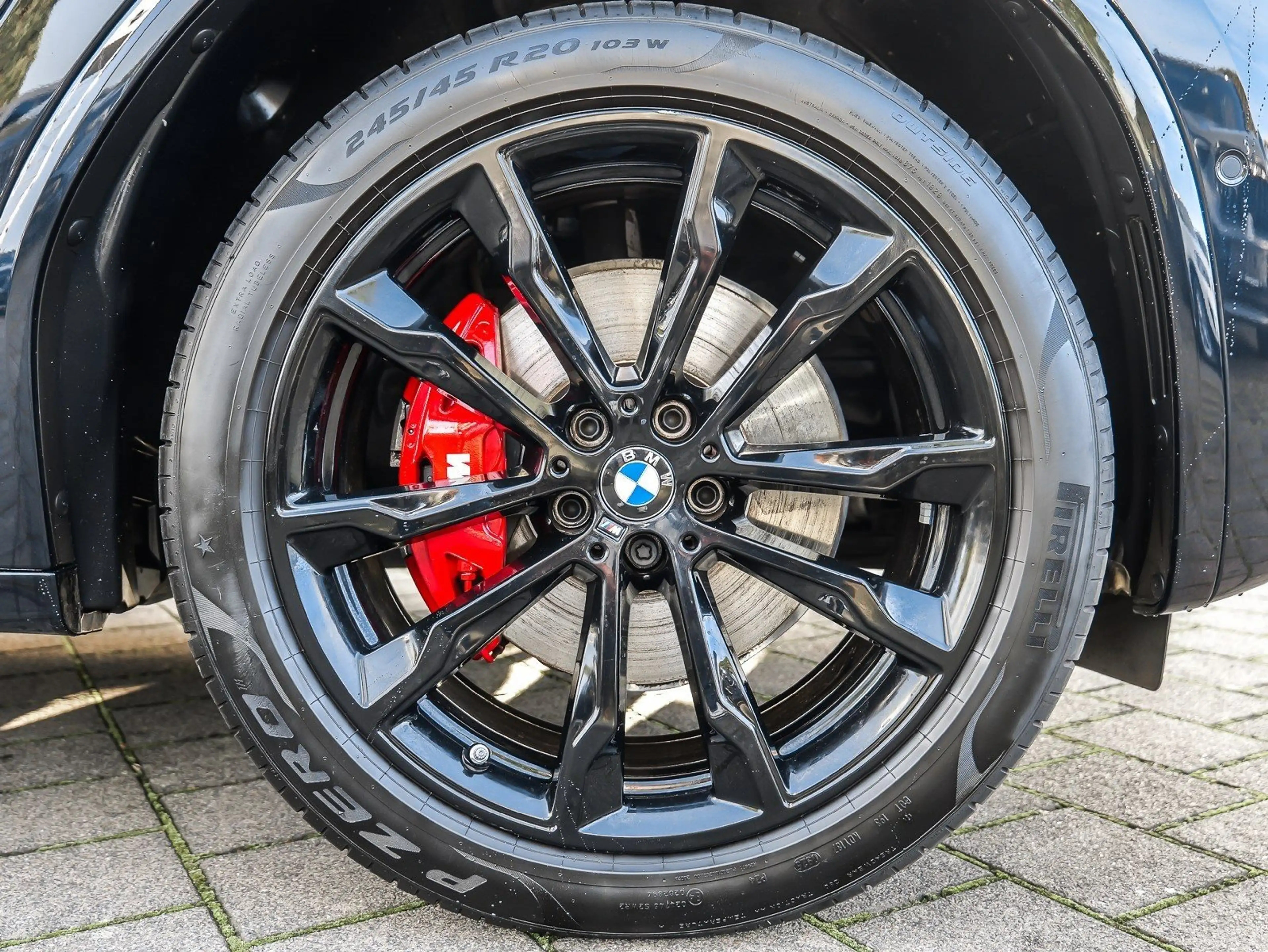 BMW X4 xDrive20i M Sport HUD PANO ACC RFK NAVI LED — photo 4
