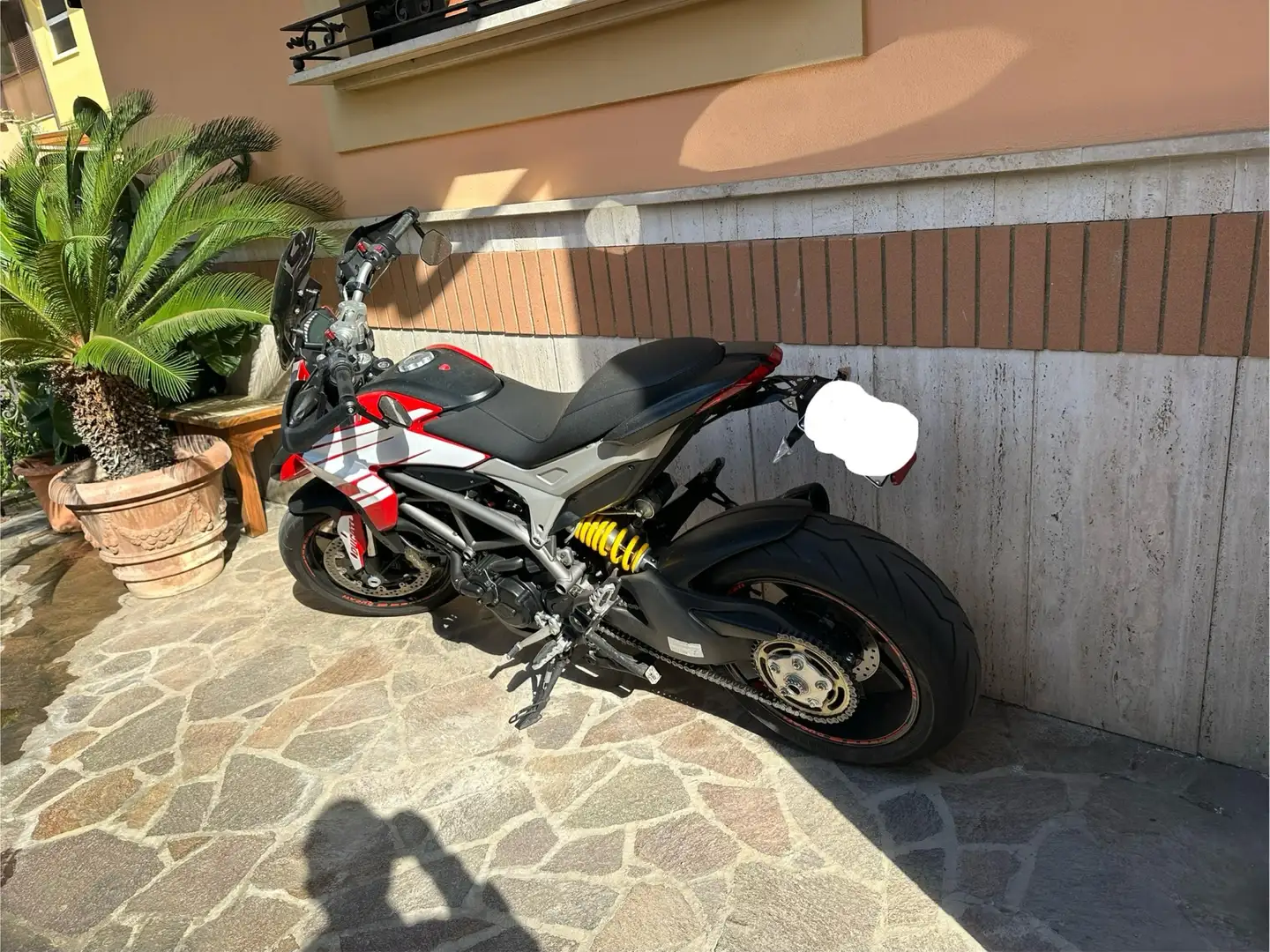 Ducati Hyperstrada Czerwony - 2