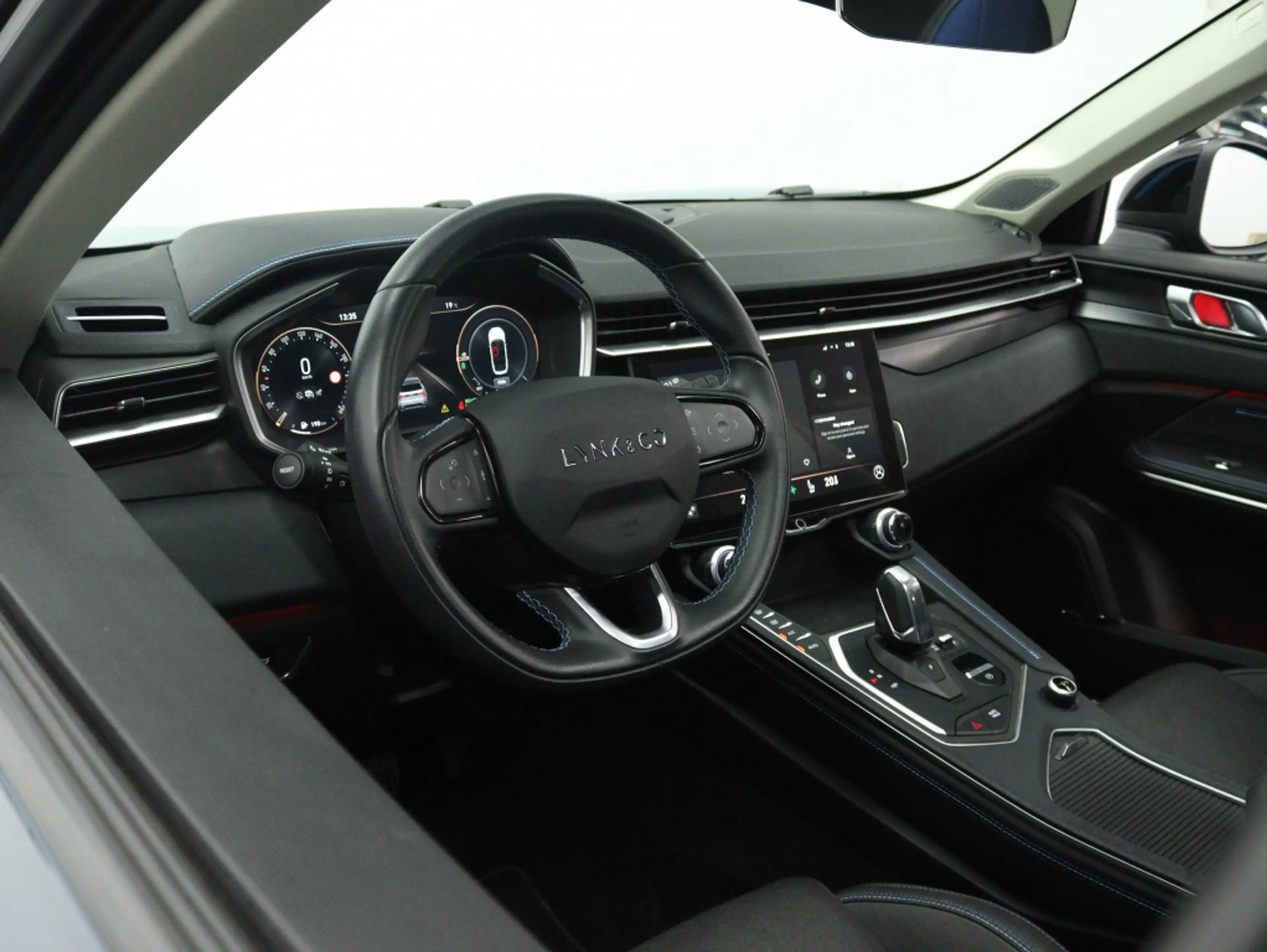 Lynk & Co 01 1.5 PHEV 261 PK | 360 graden camera | Panoramadak — photo 11