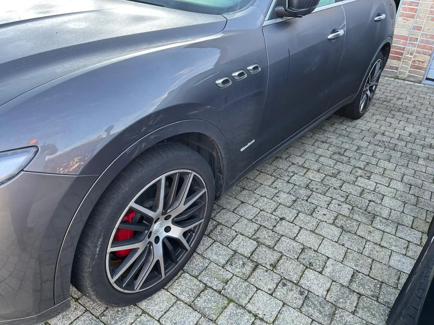 Maserati Levante Levante+Diesel+Q4+GranLusso Gris - 1