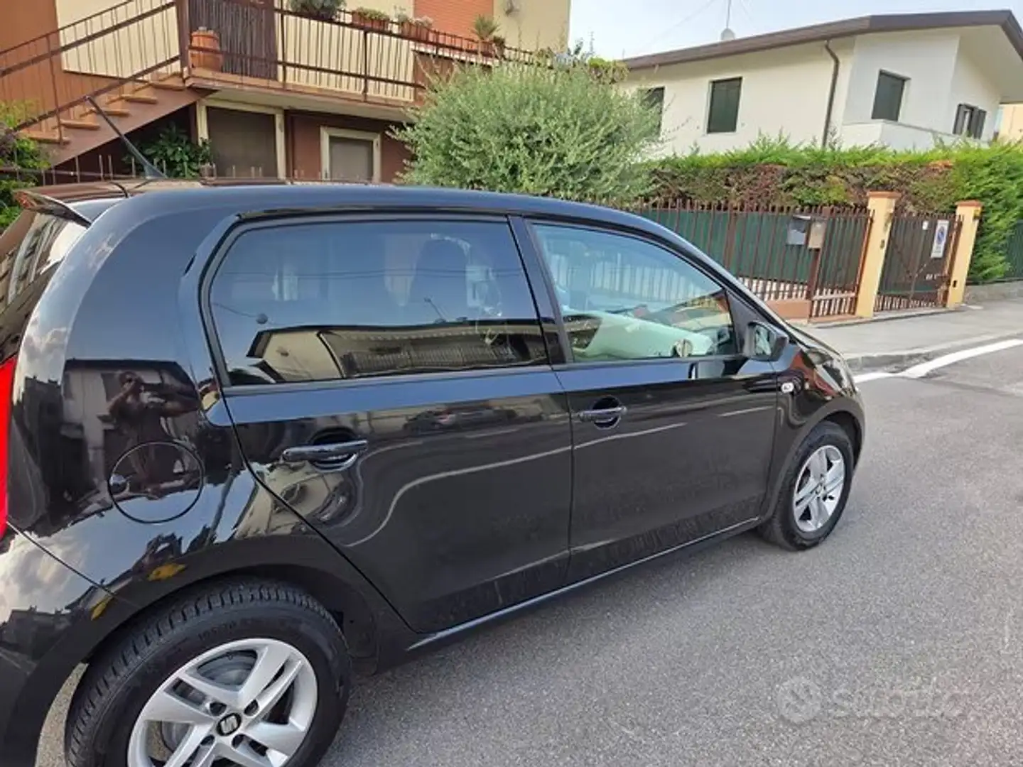 SEAT Mii Mii 5p 1.0 Chic 75cv asg Nero - 2