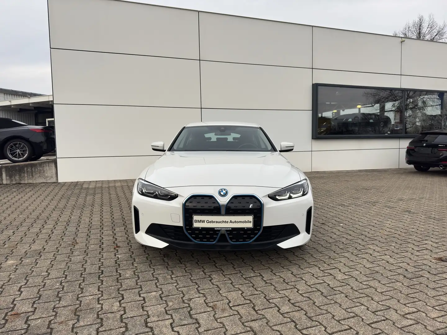 BMW i4 eDrive40 Gran Coupé LenkHZ+GRA+SHZ+LiveCock Weiß - 2