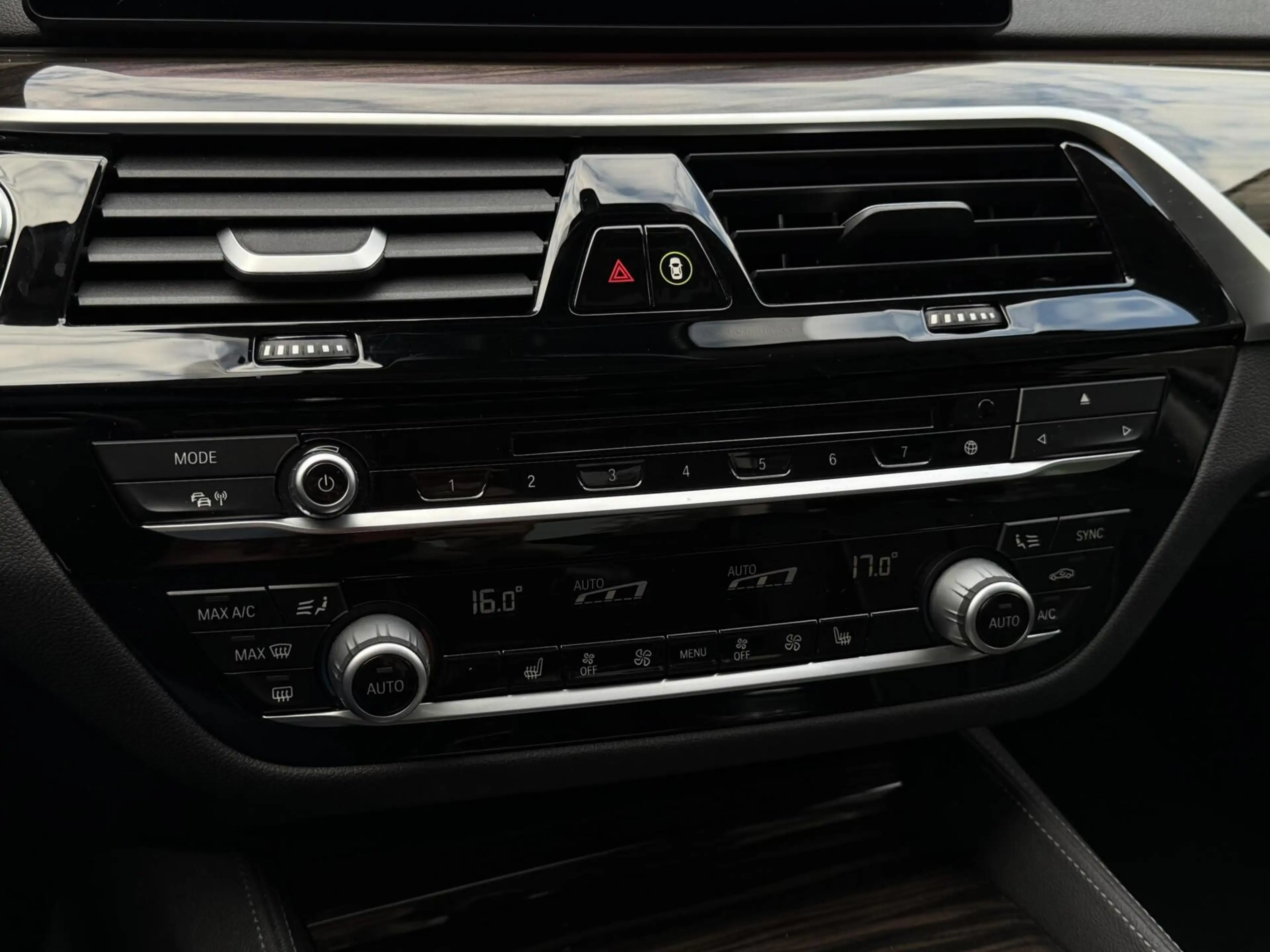 BMW 520 5-serie 520i Luxury Led, Pano, Digidash, Leer, H/K — photo 14