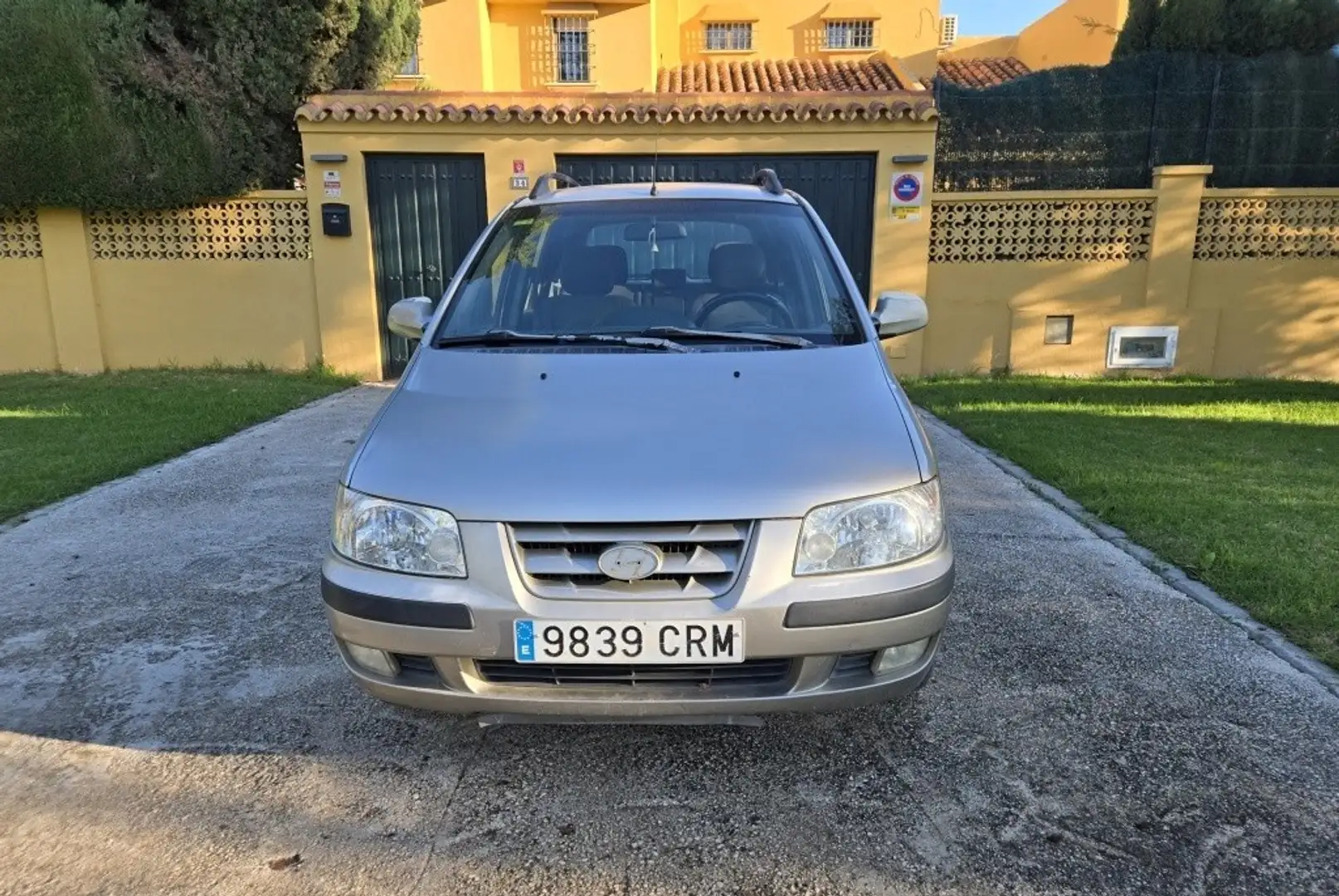 Hyundai Matrix 1.5 CRDI GLS Bej - 2