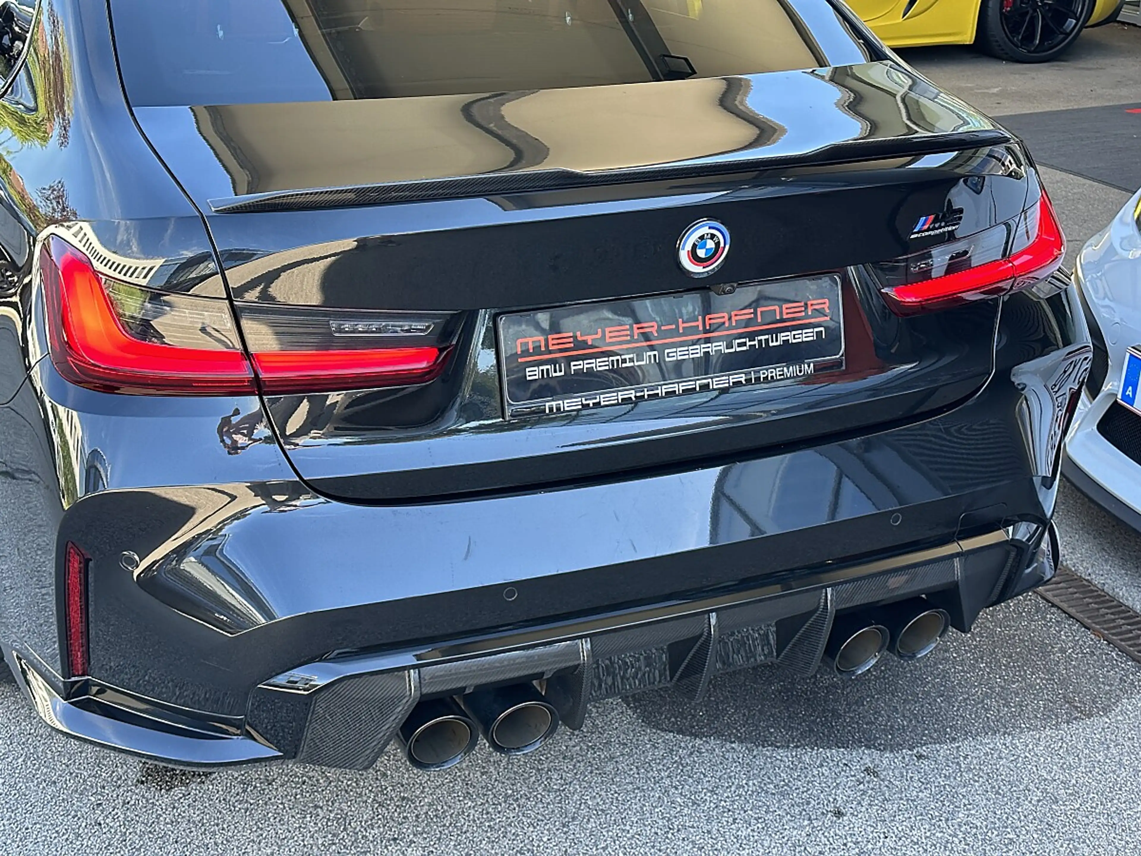 BMW M3 Competition M xDrive Aut. / Widescreen / Laser ... — photo 8
