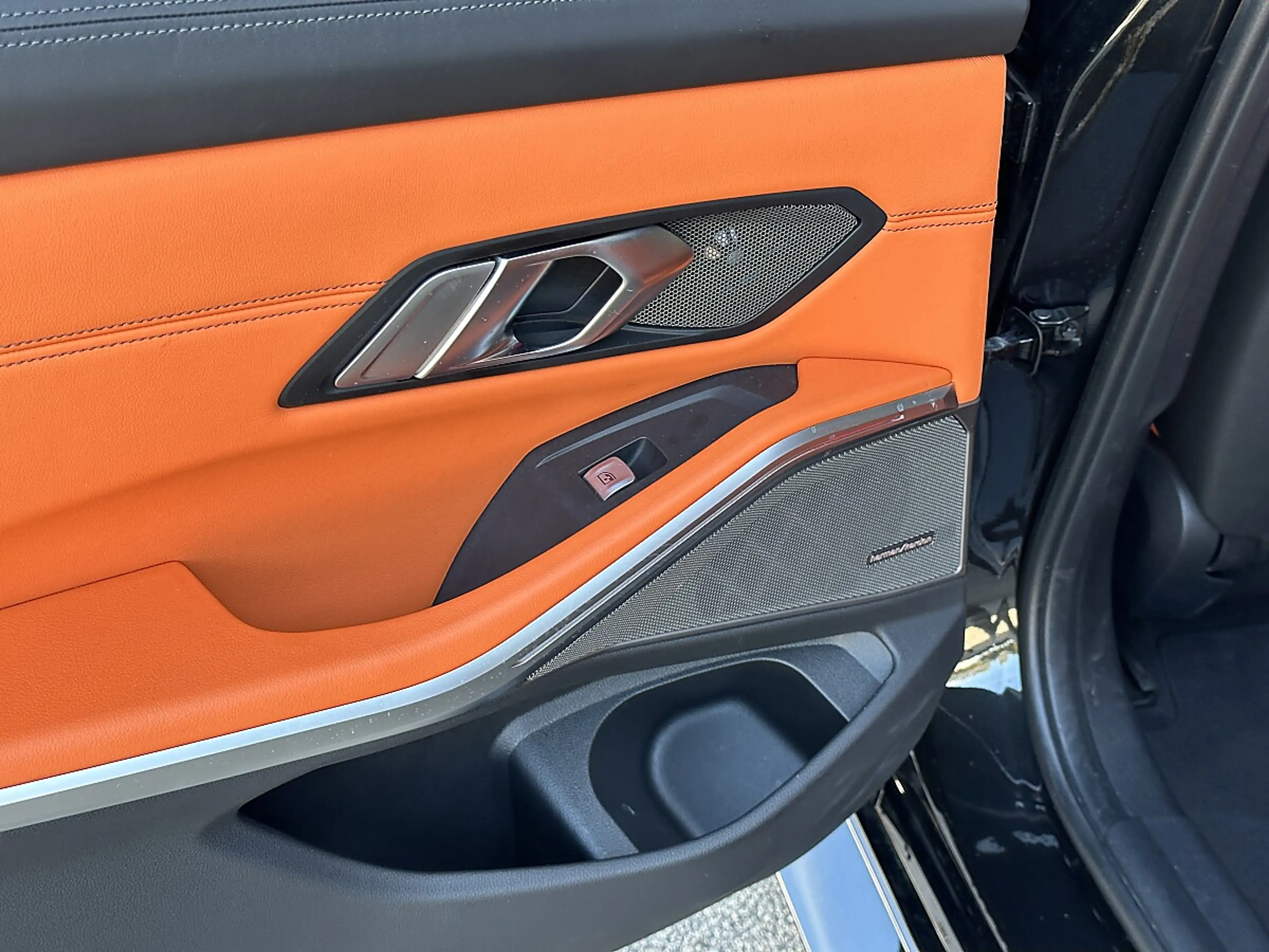 BMW M3 Competition M xDrive Aut. / Widescreen / Laser ... — photo 12