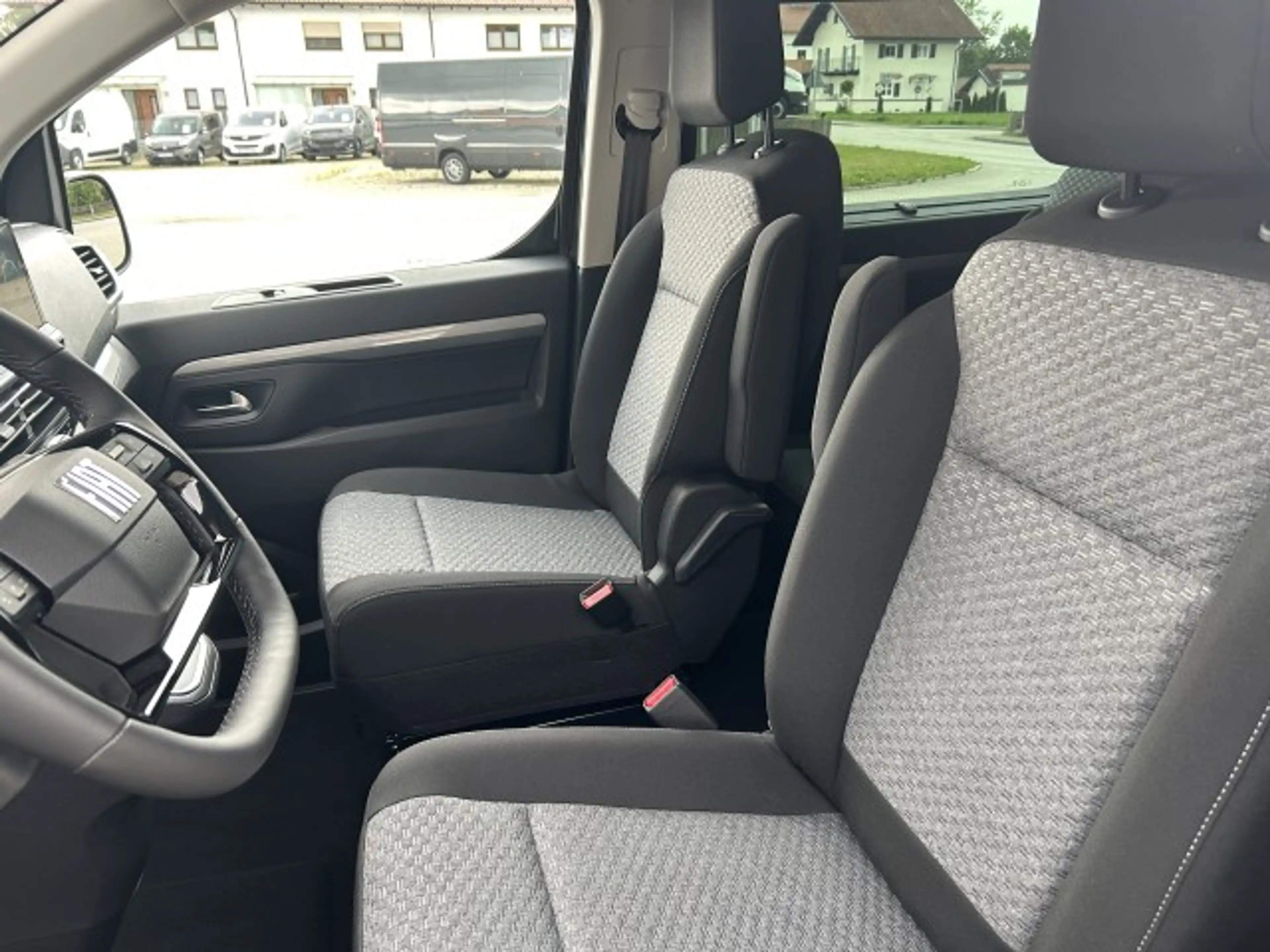 Fiat Ulysse KOMBI BASIS L3 180PS AT — photo 13