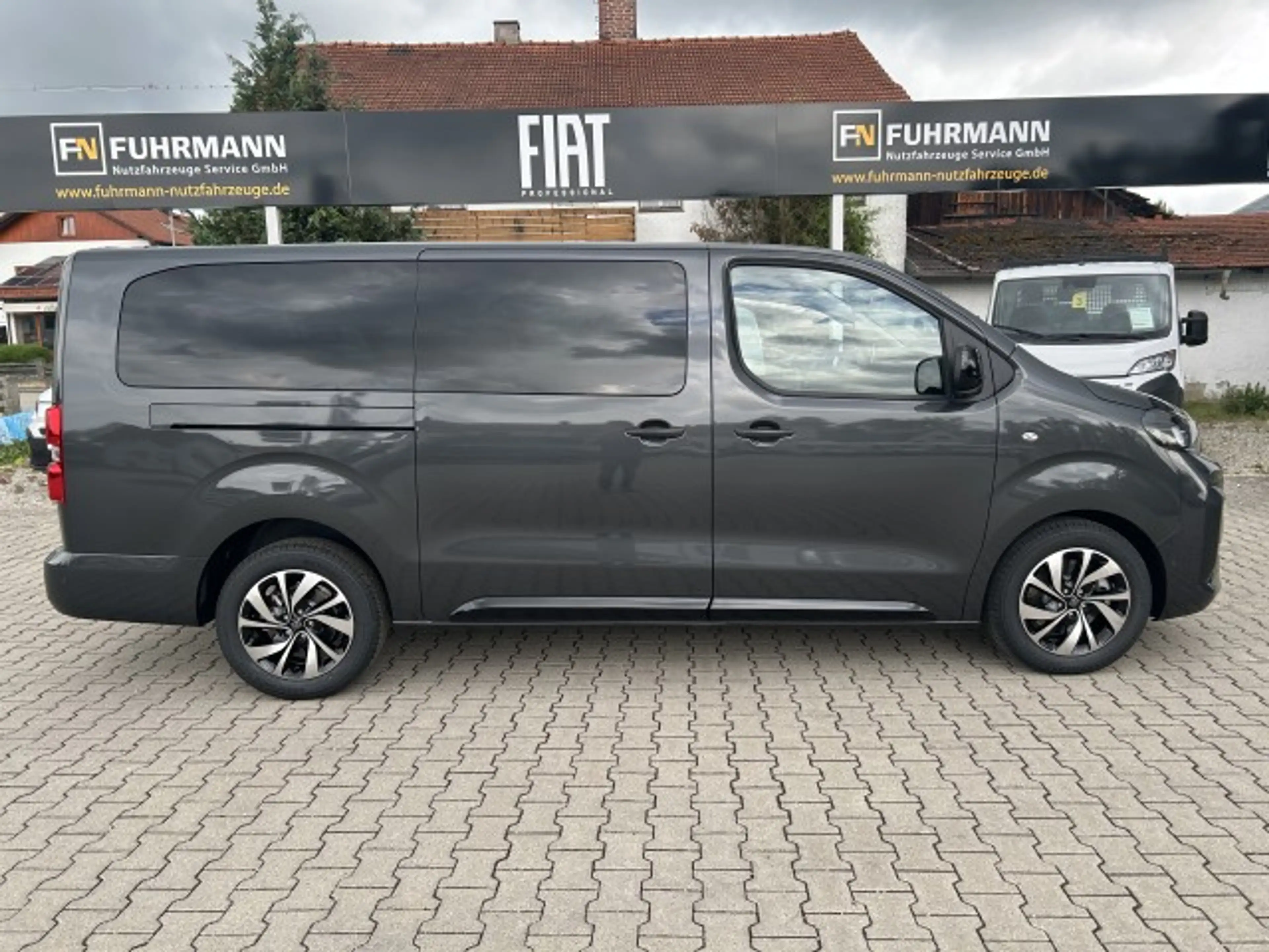 Fiat Ulysse KOMBI BASIS L3 180PS AT — photo 2