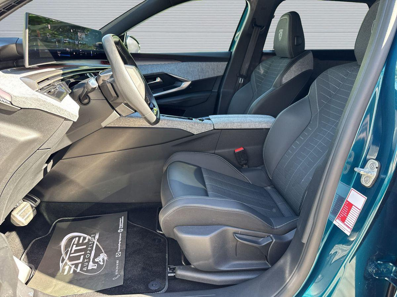 Peugeot 5008 GT HYBRID 145 e-DSC6 7-Si+Navi+Lenk/SHZ+R-Kam+ACC+ — photo 11