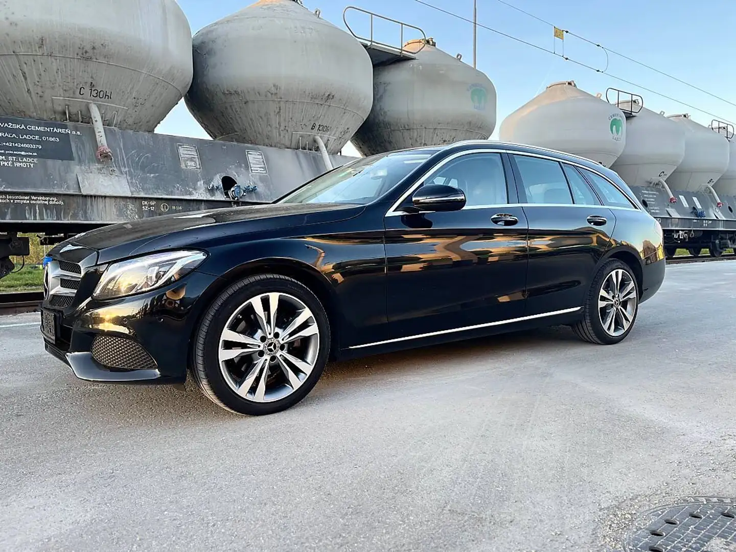 Mercedes-Benz C 220 d T 4MATIC Austria Ed. Avantgarde (TopAusstattung) - 2