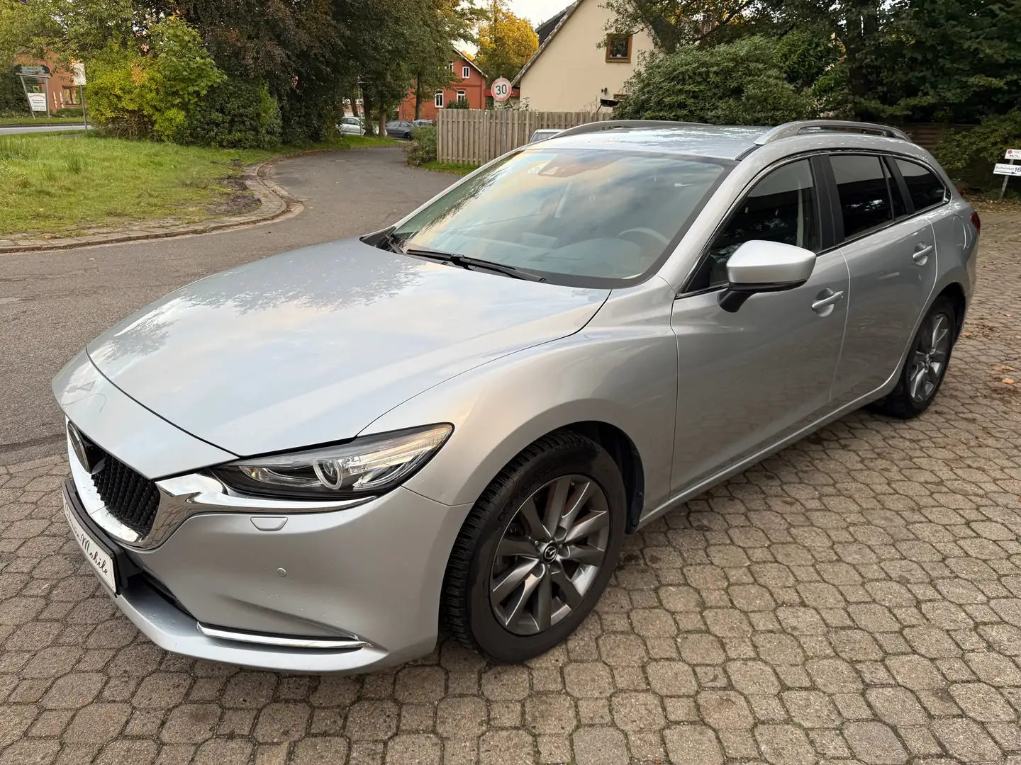 Mazda 6 Kombi SKYACTIV-G 194 Drive Exclusive-Line *1.Hand* Silber - 2