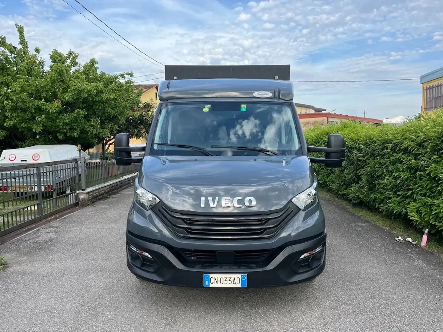 Iveco Daily 35S18 Carro attrezzi Coperto - PERMUTE Grigio - 2