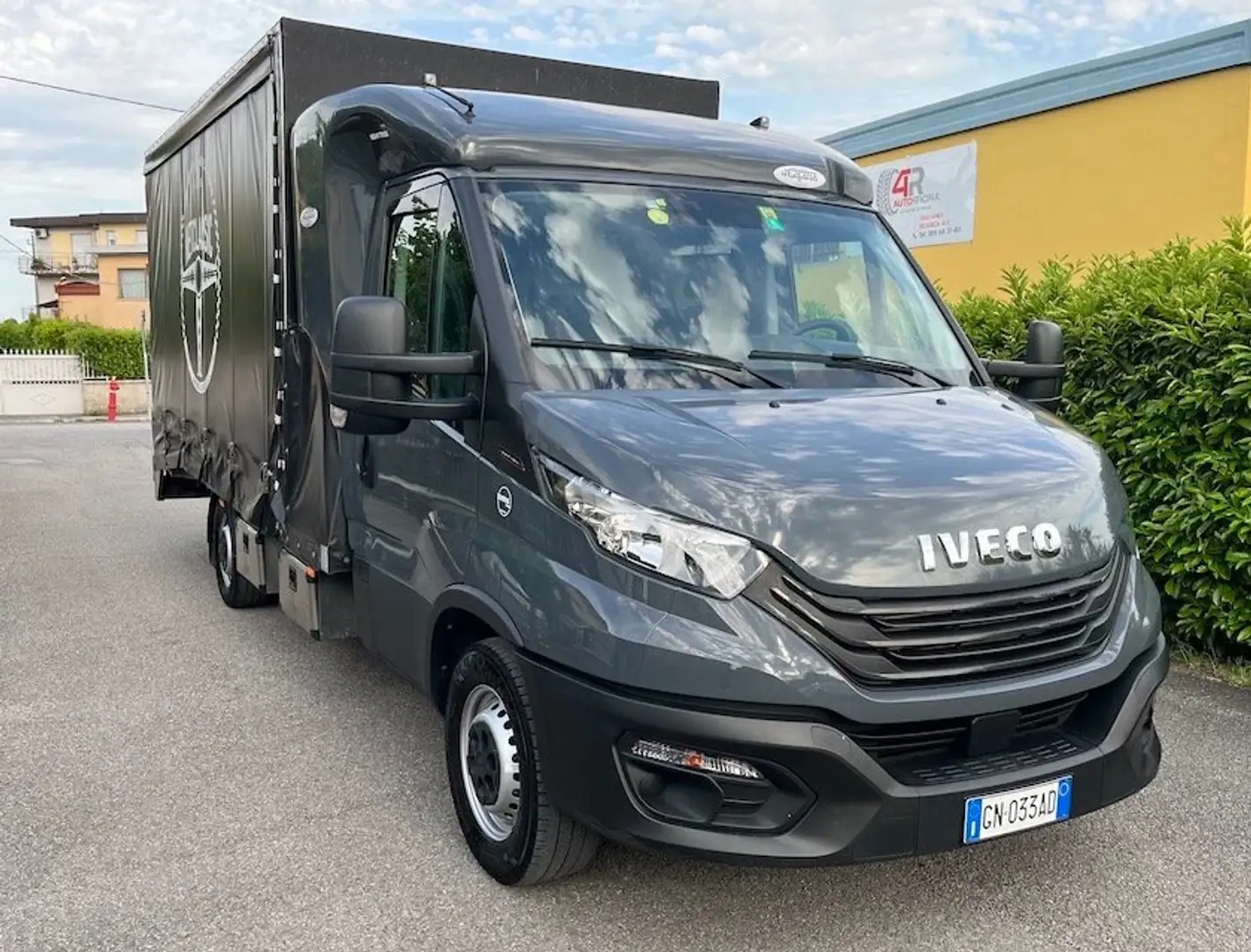 Iveco Daily 35S18 Carro attrezzi Coperto - PERMUTE Grigio - 1
