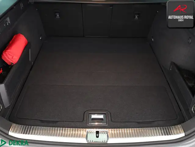 Volkswagen Passat view 13