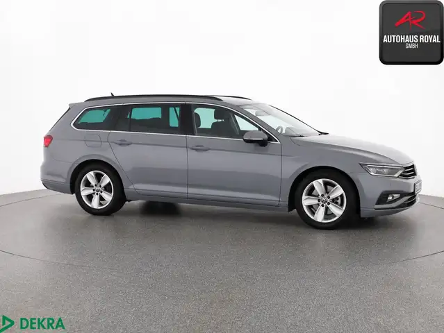 Volkswagen Passat view 6