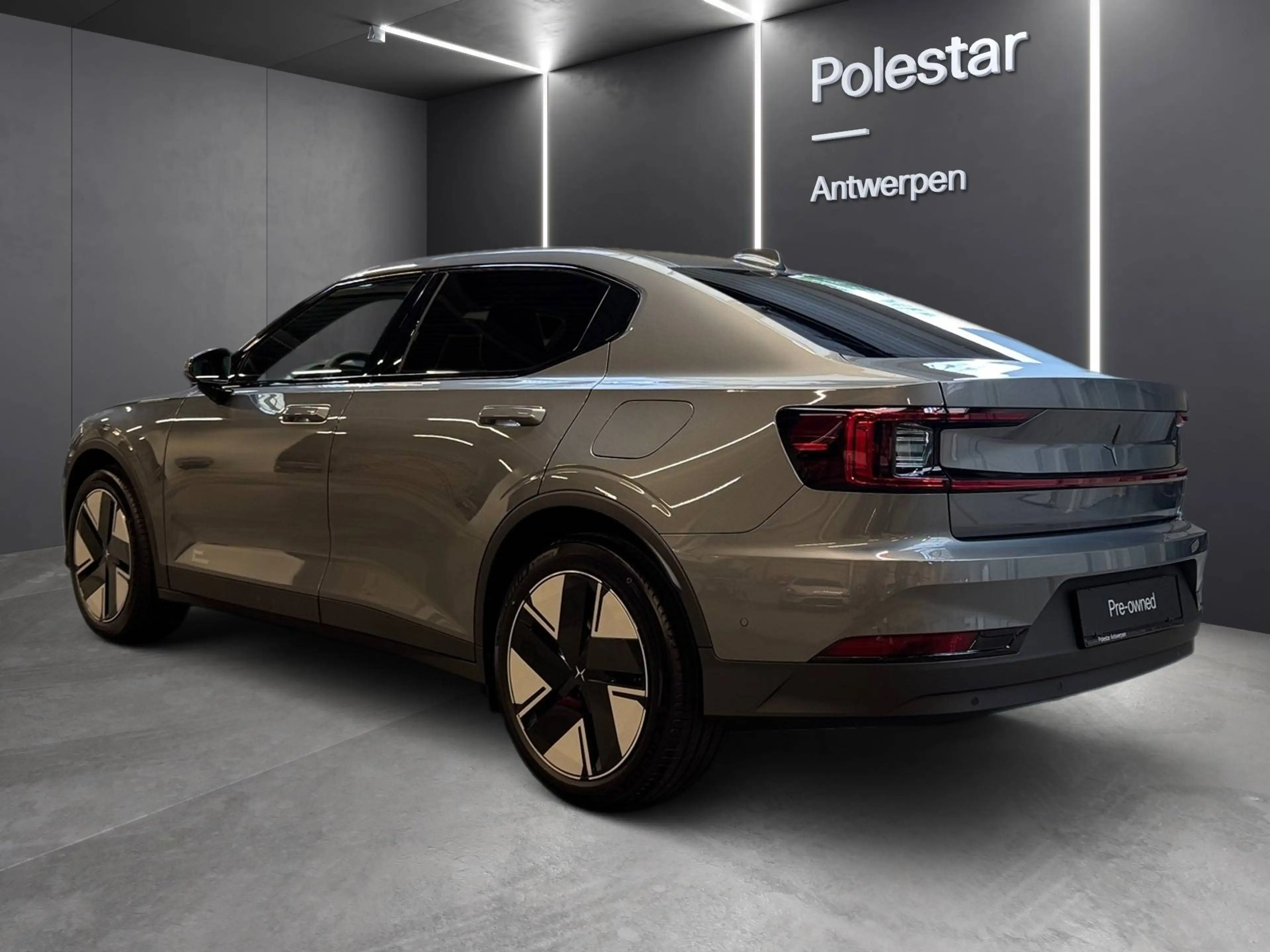 Polestar 2 Polestar 2 82 kW Long Range Single Motor Prime — photo 4