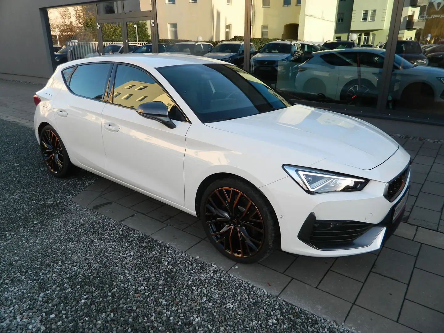 CUPRA Leon 2.0 TSI DSG BEATS/Sitzheiz/Copper19"/Parklenkassis Blanco - 1