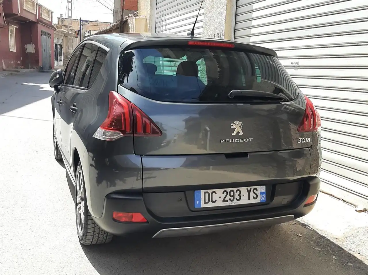 Peugeot 3008 2.0 HDi 150ch FAP BVM6 FÃ©line