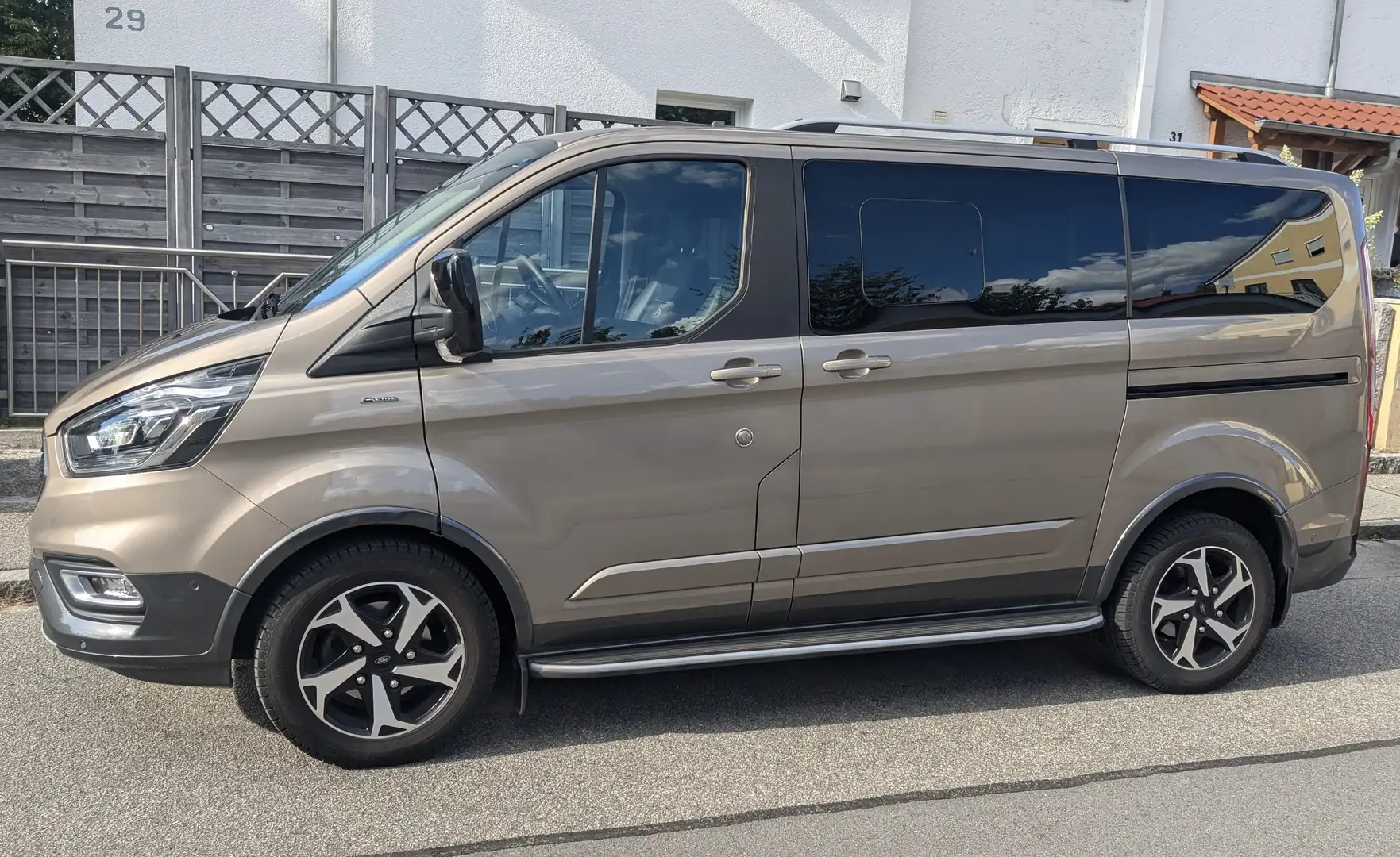 Ford Tourneo Custom 320 L1H1*VA*Autm*Active*AHK abneh*7 J. Garantie - 1