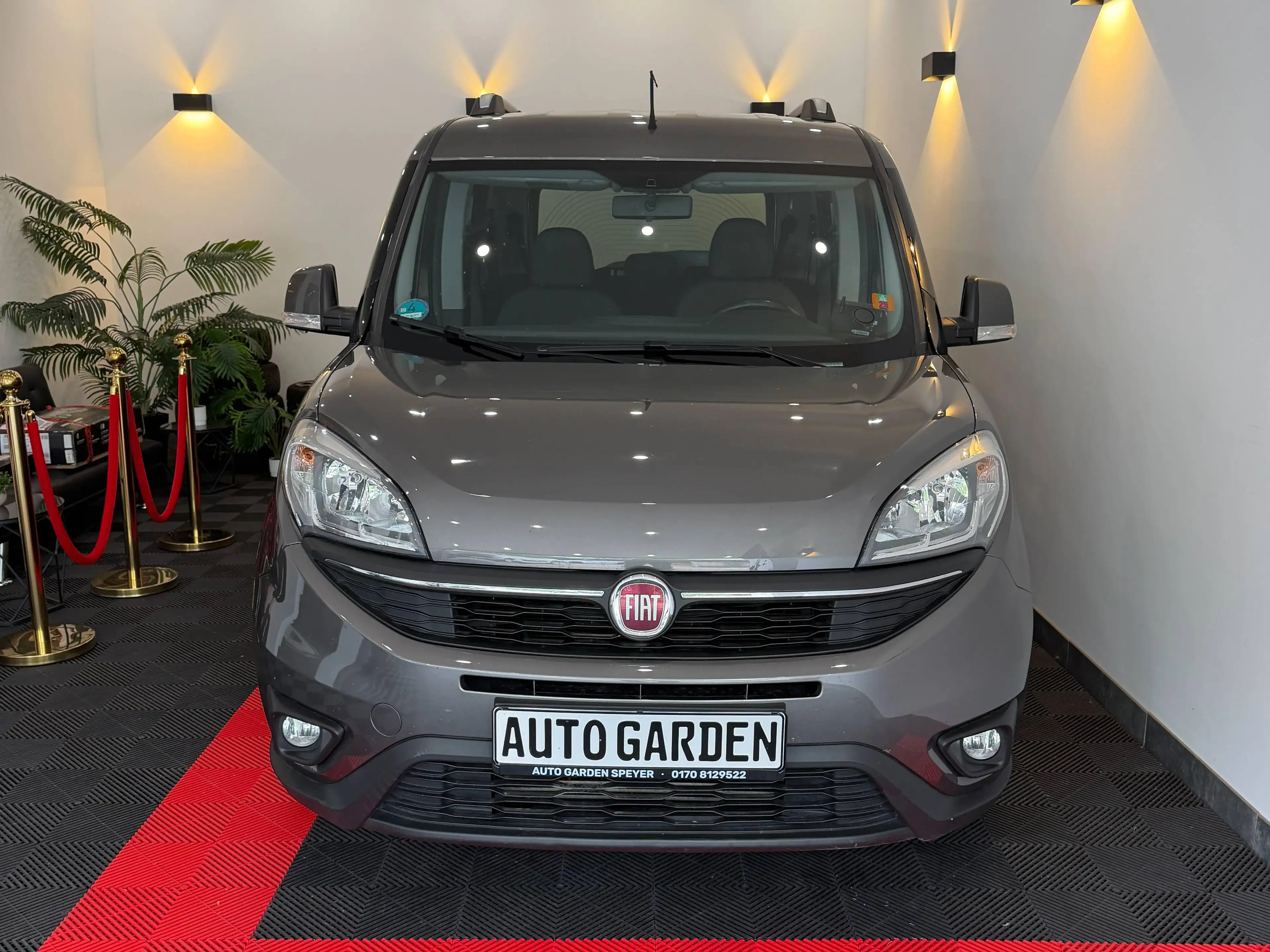 Fiat Doblo Lounge (Kurzversion) — photo 2