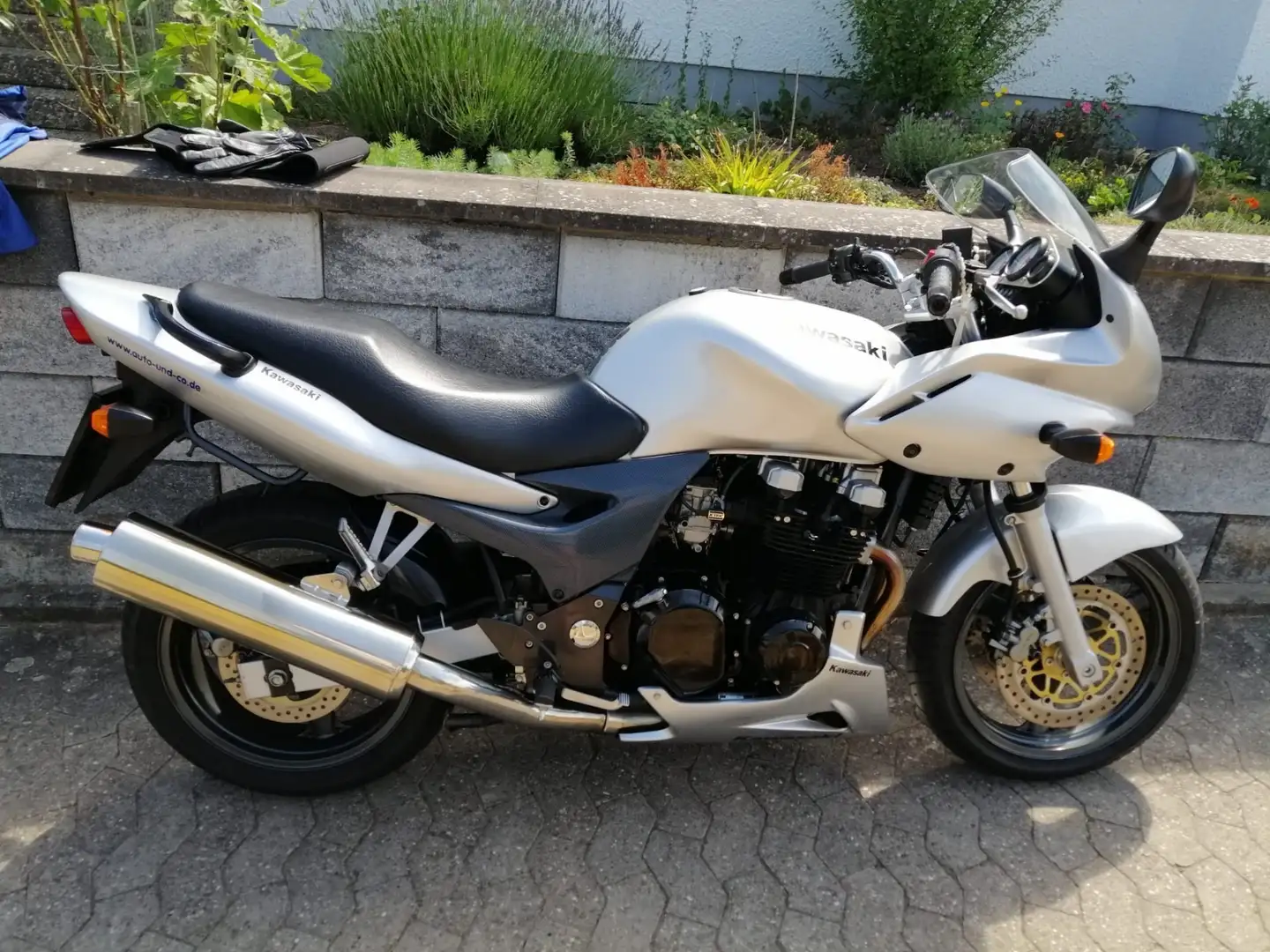 Kawasaki ZR - 7 Gümüş rengi - 1