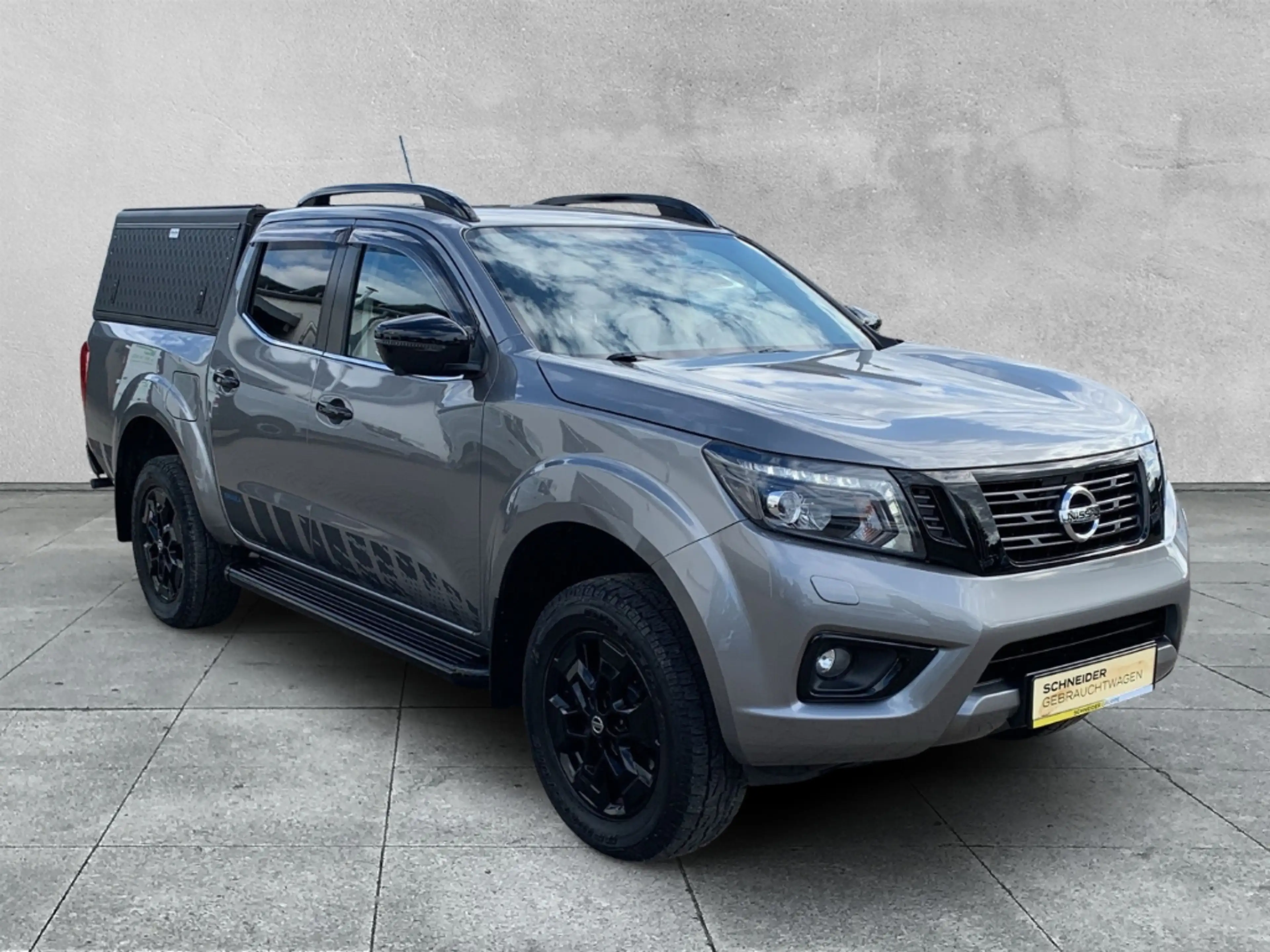 Nissan Navara NP300 N-Guard Double Cab 4x4 AHK+NAVI+GJR — photo 7