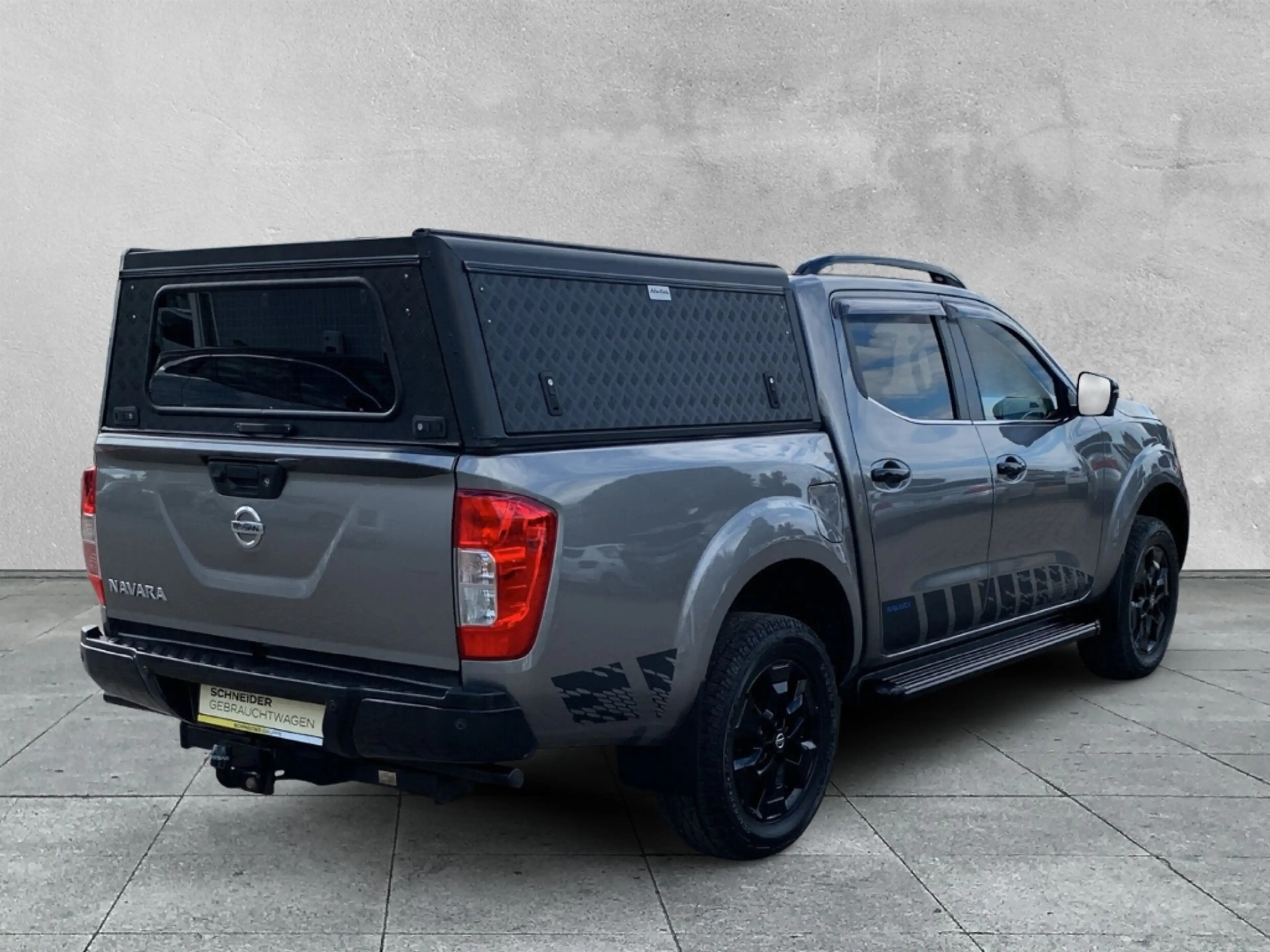 Nissan Navara NP300 N-Guard Double Cab 4x4 AHK+NAVI+GJR — photo 5