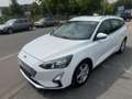 Ford Focus Cool /1 Jahr Garantie/TÜV Neu /1.Hand/NAVI 88 k... Blanco - thumbnail 2