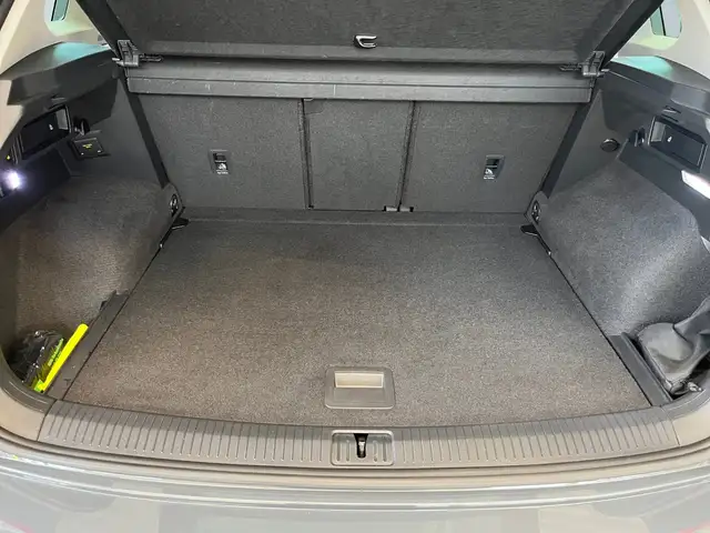 Volkswagen Tiguan view 14