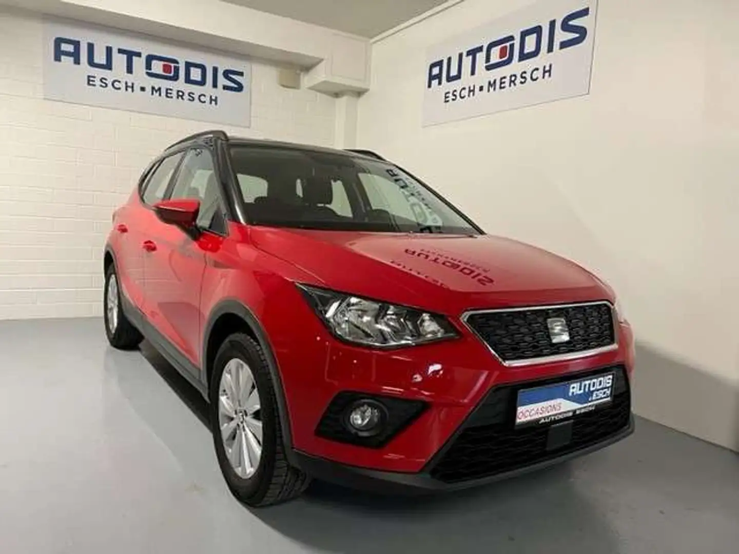 SEAT Arona 1.0 e-HYBRID STYLE Rouge - 1