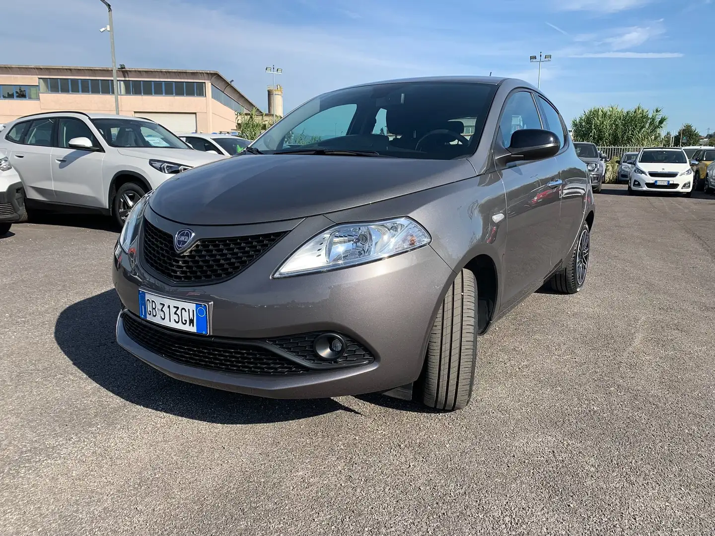 Lancia Ypsilon LANCIA YPSILON 1.0 70cv Firefly Hybrid S&S Gold Grigio - 2