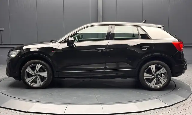 Audi Q2 view 2