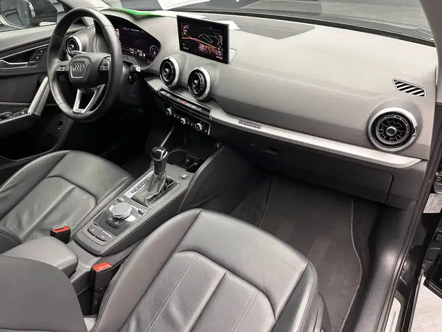 Audi Q2 view 11