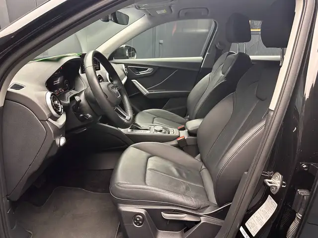 Audi Q2 view 14