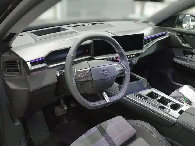 Opel Grandland view 10