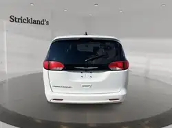 Chrysler Grand Caravan снимка Chrysler Grand Caravan