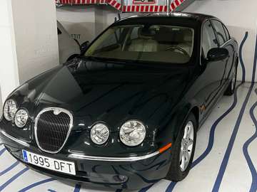 S-Type 4.2 V8 Executive Executive