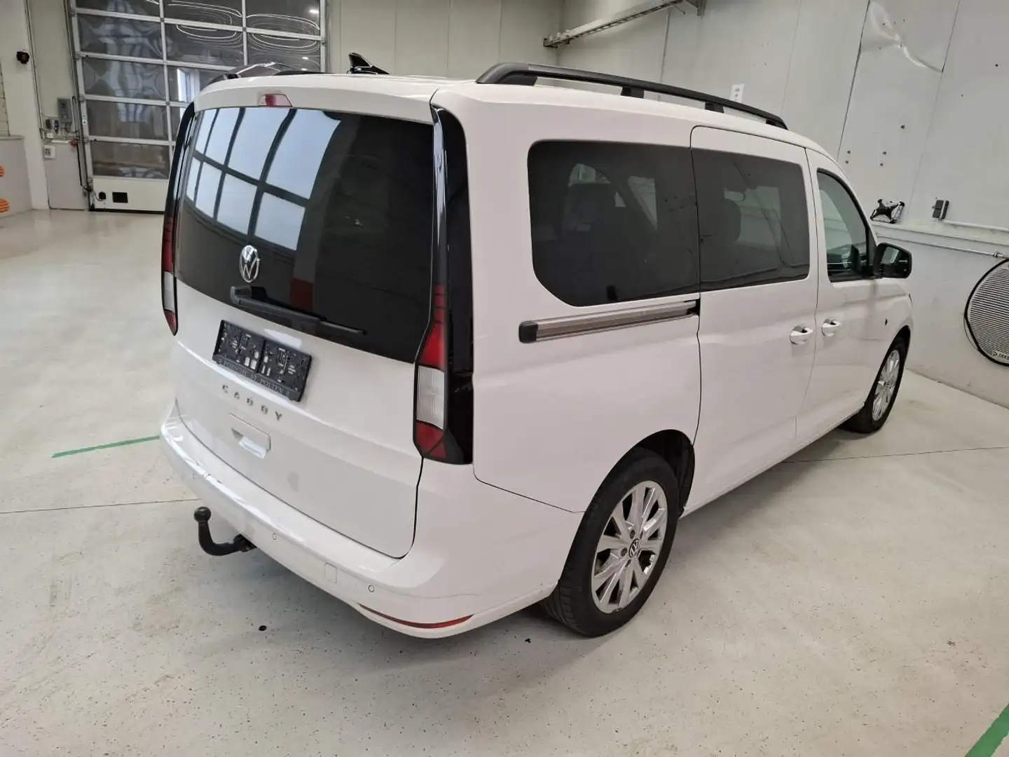 Volkswagen Caddy Maxi 2,0 TDI Life AHK-PDC-Standheizung Weiß - 2
