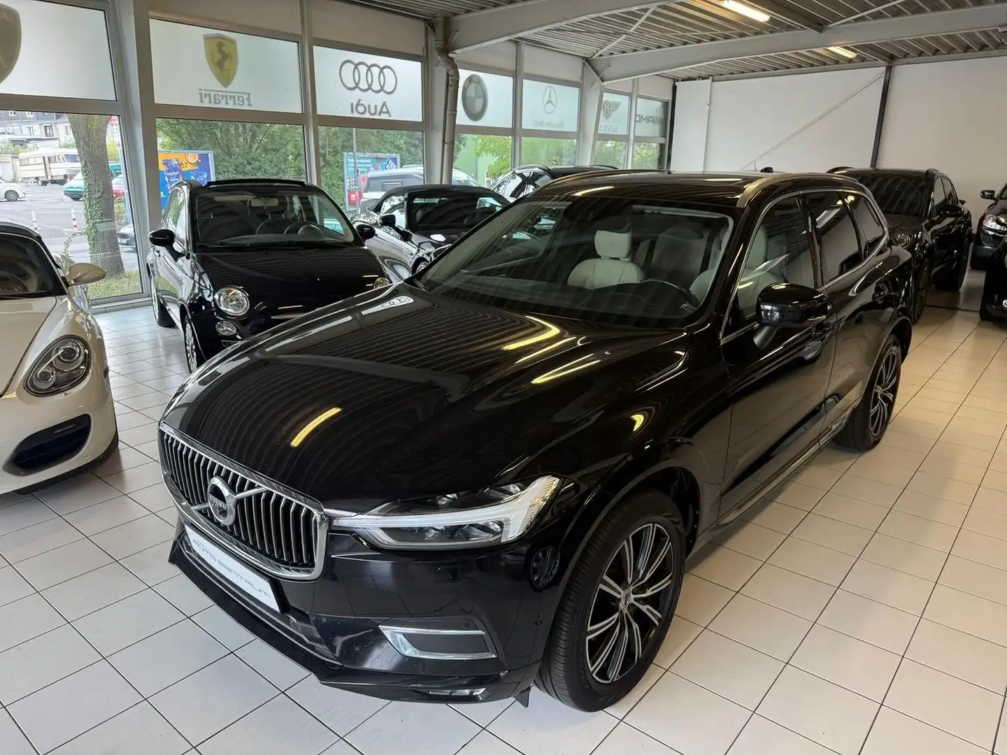 Volvo XC60 Inscription HUP/PANO/360 GRAD/ASISS/VOLL Noir - 2