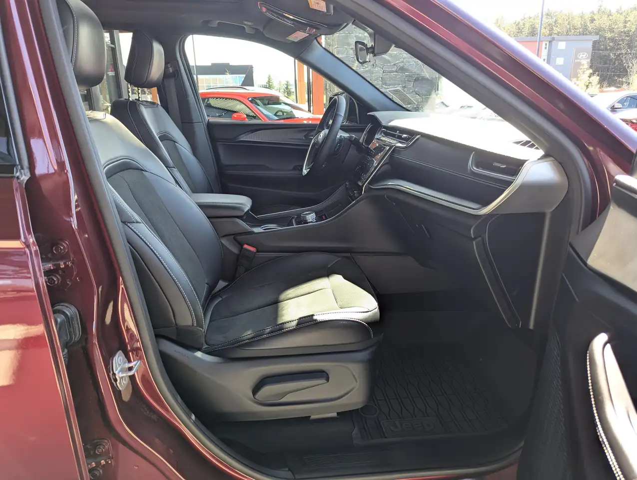 Jeep Grand Cherokee снимка Jeep Grand Cherokee